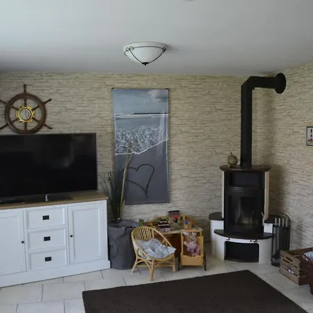 Kuk Apartment *